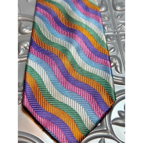 Paul Fredrick colorful silk tie - Picture 2 of 4